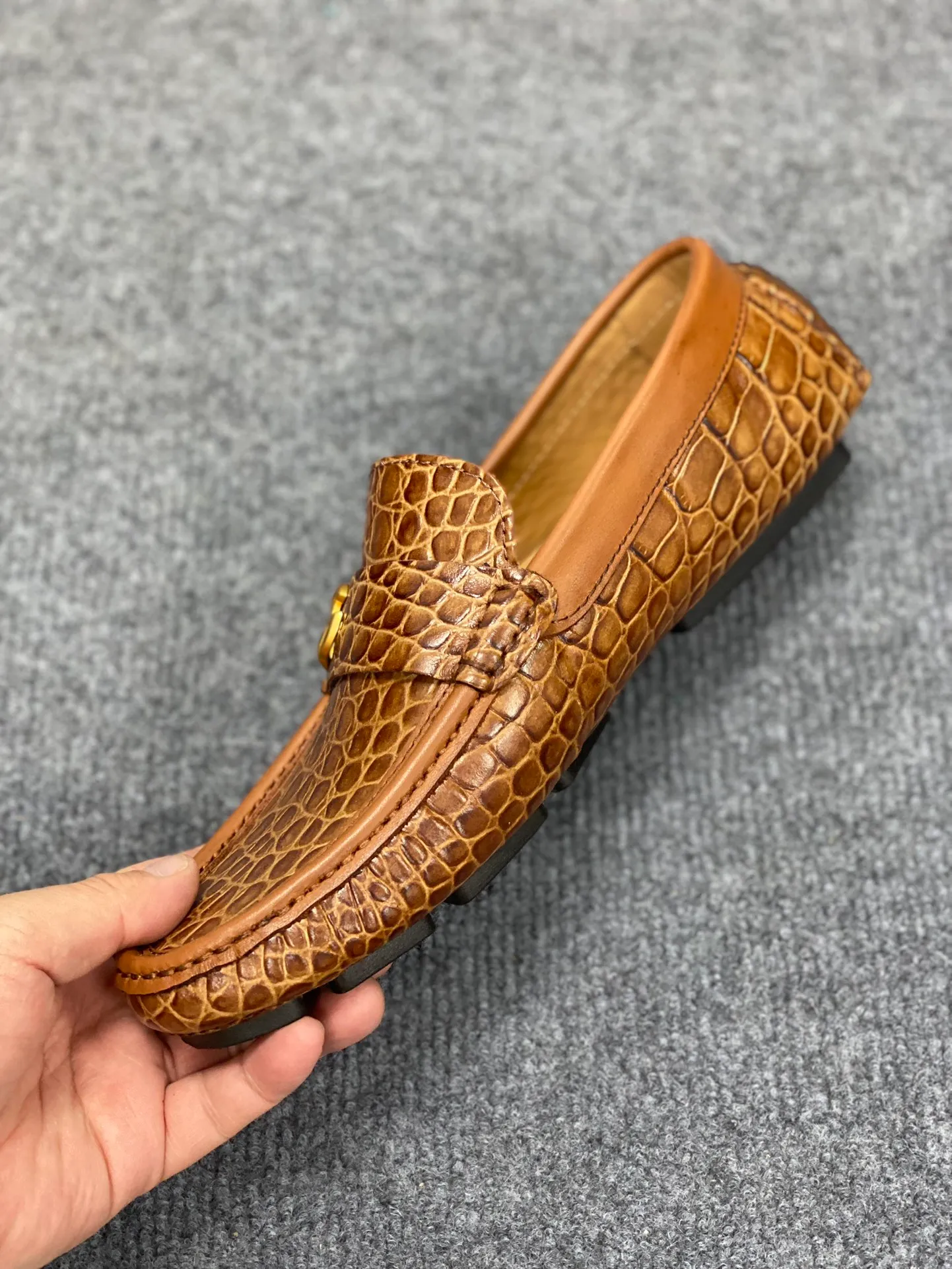 Men's Men's Shoes Men's Men's Shoes 💰700 new style "DG Duban Spring New Casual Driving Shoes" latest hot style, top brand luxury ~ purchasing agency, top quality ~.  The upper is made of imported original cowhide with fine workmanship. The original stylish and stylish soft rubber wear-resistant and non-slip outsole is light and comfortable on the feet. The real thing looks better in real life, 38-45